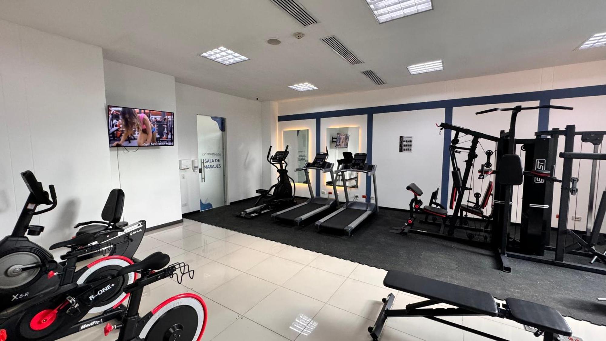 Tequendama Hotel Medellin - Estadio エクステリア 写真