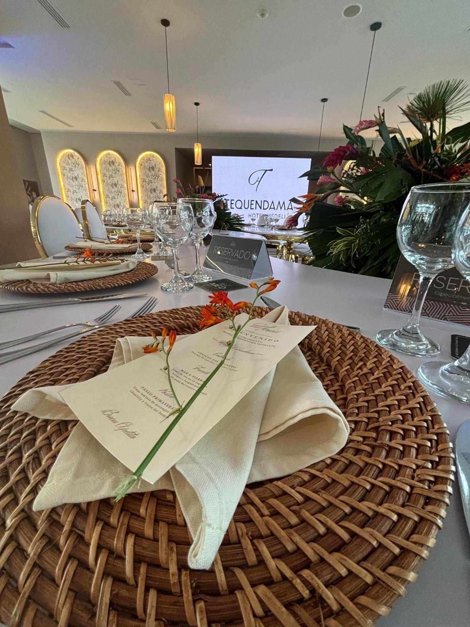 Tequendama Hotel Medellin - Estadio エクステリア 写真