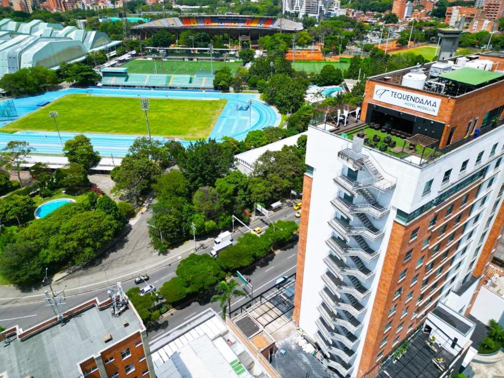 Tequendama Hotel Medellin - Estadio エクステリア 写真