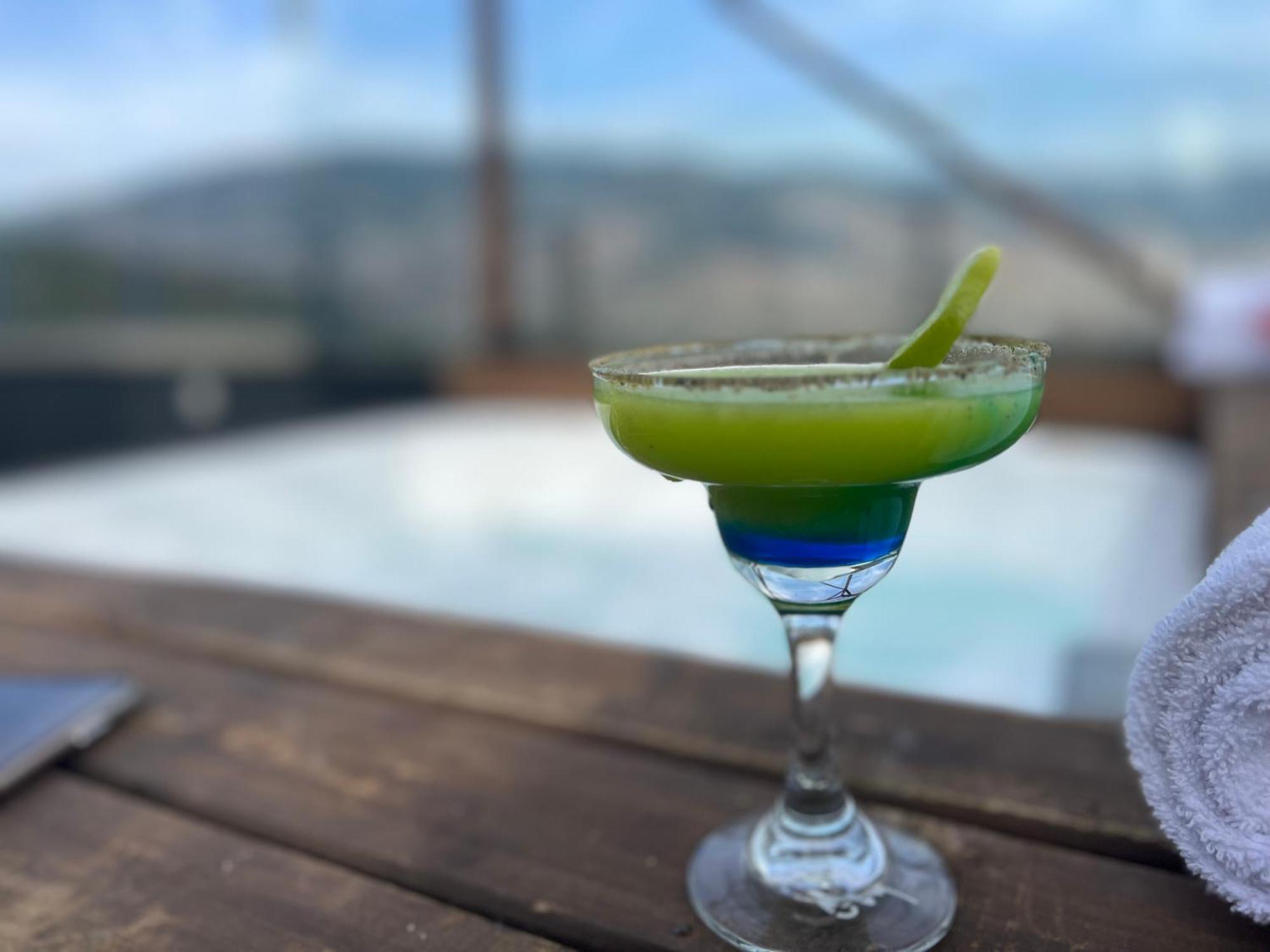 Tequendama Hotel Medellin - Estadio エクステリア 写真