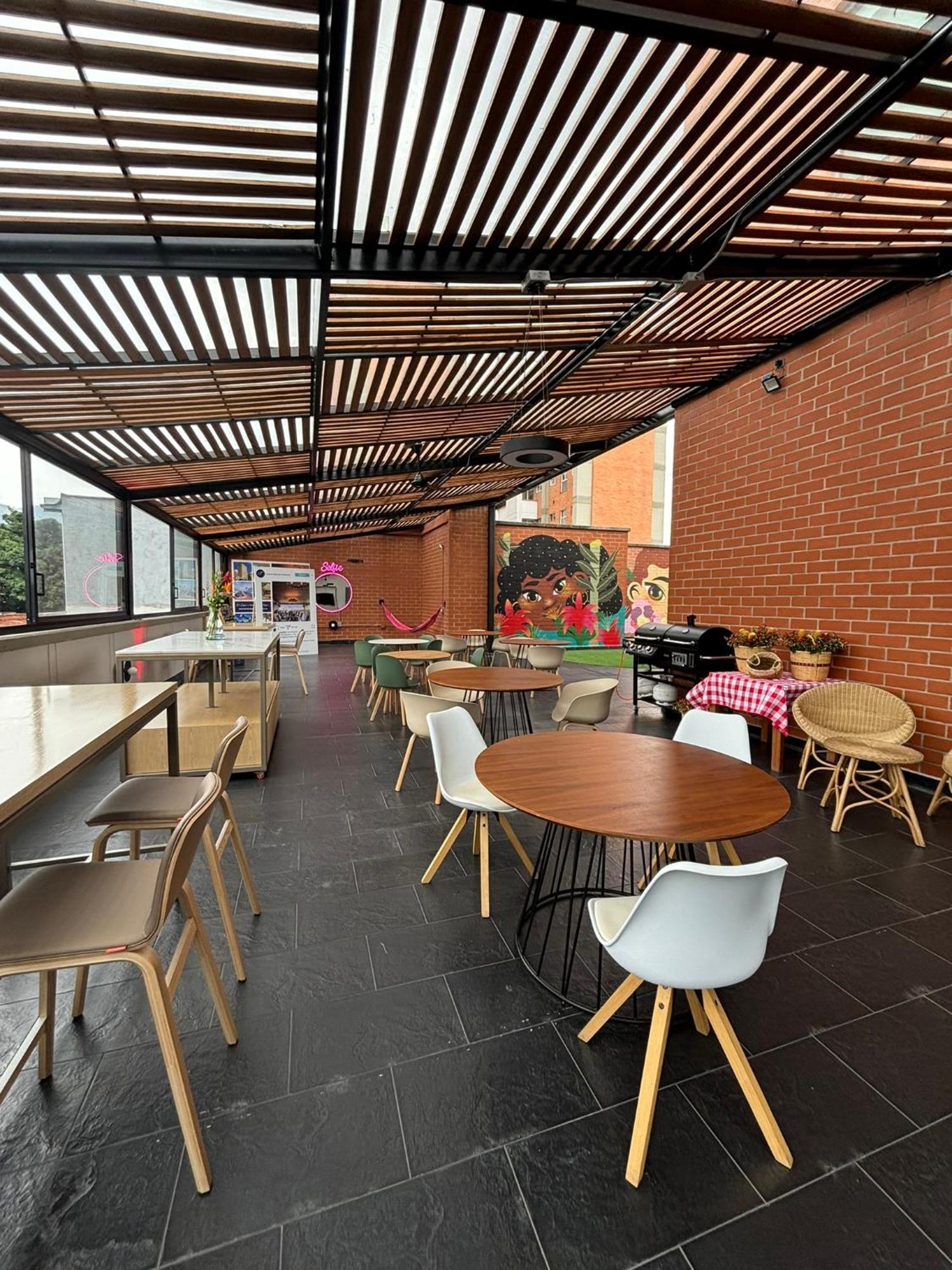 Tequendama Hotel Medellin - Estadio エクステリア 写真